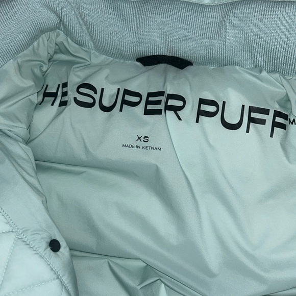 NWOT Aritzia TNA The Super Puff ™ Bomber -  XS - Picture 7 of 9